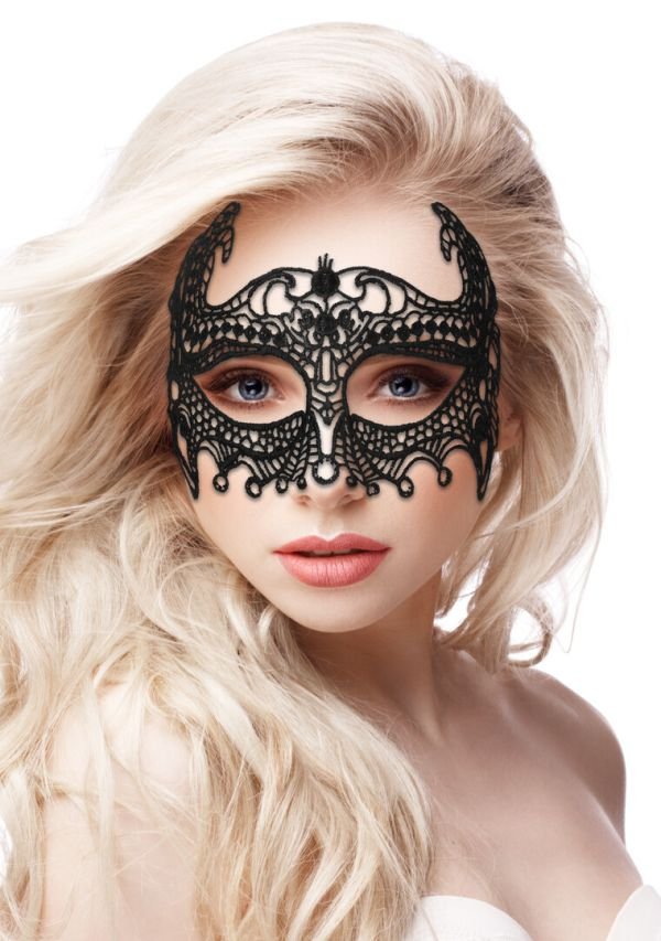 Ouch! Empress laser-cut kant masker