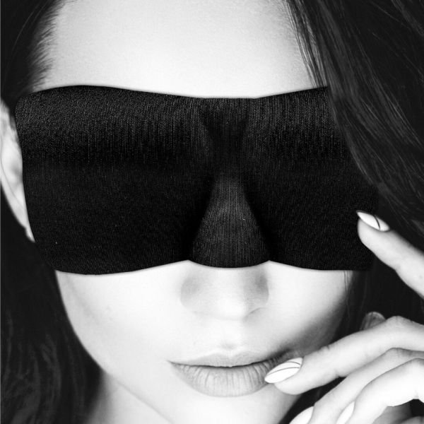 Ouch Satijn Curvy oogmasker Contoured fitting