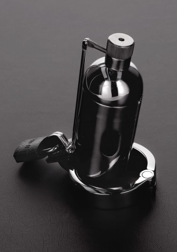 Steel bij Shots Pleasure Dome Gespiekde Kooi
